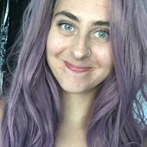 Meet your Posher, Madeline